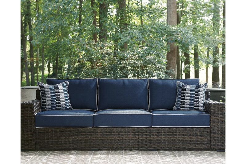 Picture of GRAYSON SOFA WITH CUSHION - P783