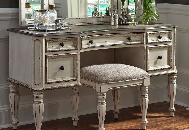 MAGNOLIA VANITY DESK